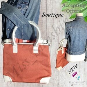 Boutique NEW - 70’s flare handle bag w/ shoulder strap